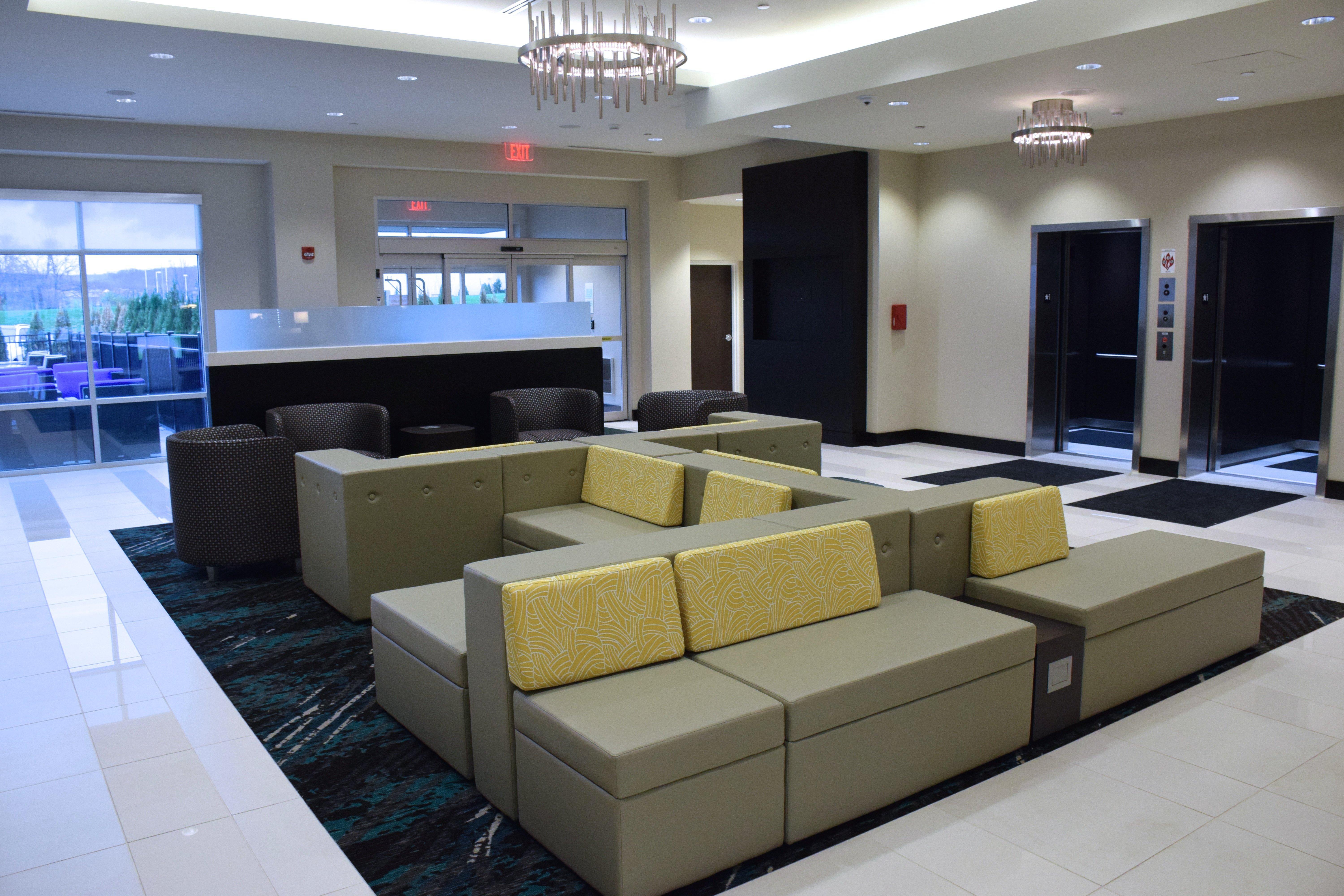 Holiday Inn Cincinnati North West Chester By Ihg Exterior foto