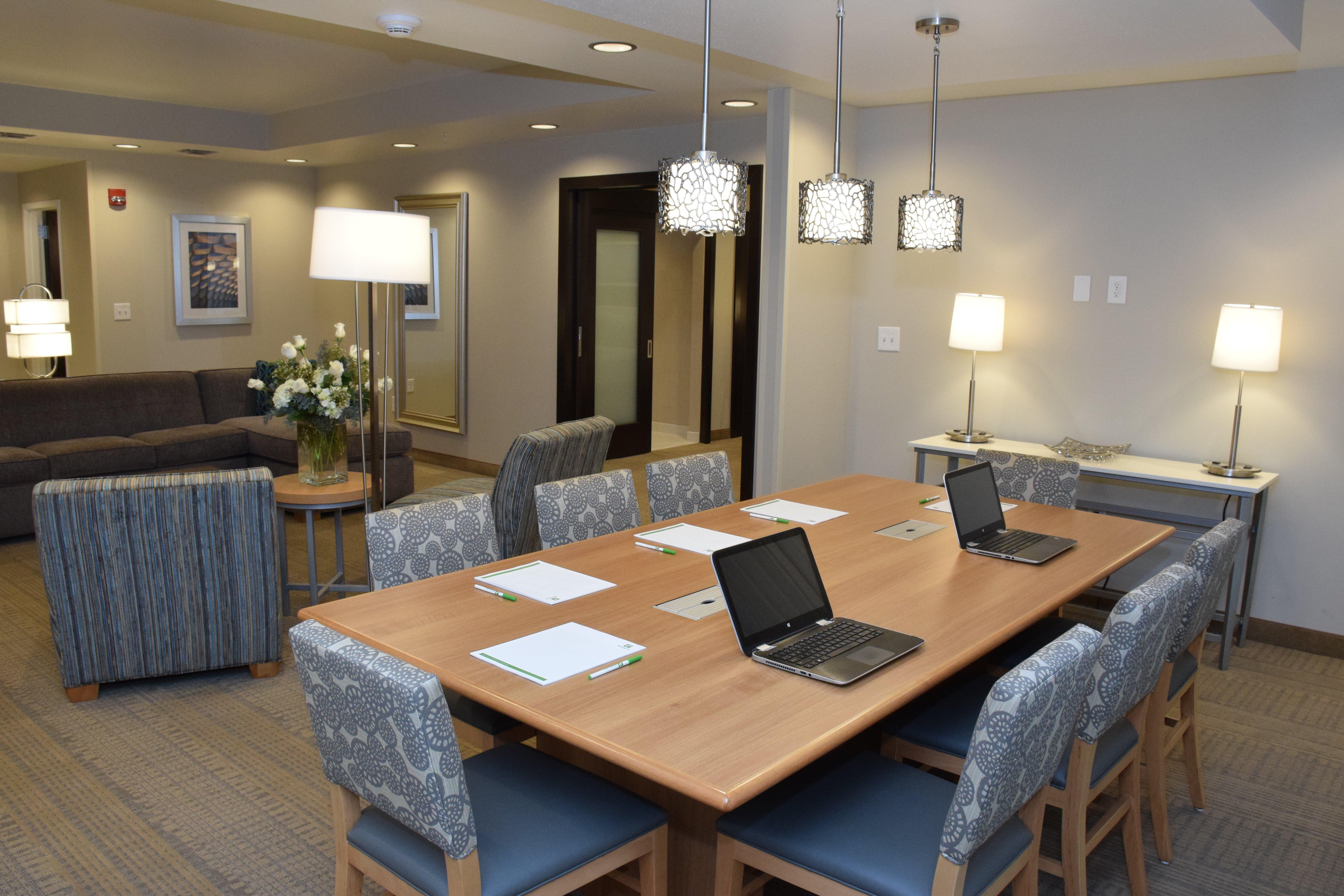 Holiday Inn Cincinnati North West Chester By Ihg Exterior foto